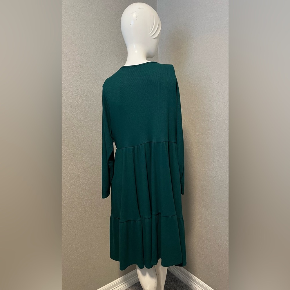 TORRID Plus Women’s Green Ribbed Knit Tiered SkaterJersey Midi Dress Size 2 - Picture 6 of 14